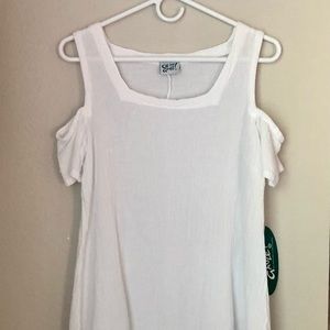 Oh My Gauze! white top Size 1, NWT.